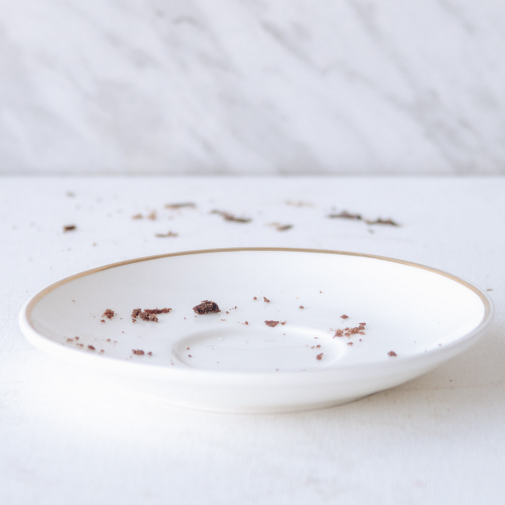 emply plate with crumbs